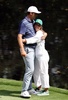 男子ゴルフのメジャー第1戦、第87回マスターズ・トーナメントのパー3コンテストに妻と参加するスコッティ・シェフラー（2023年4月5日撮影）。(c)Christian Petersen/Getty Images/AFP
