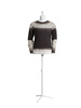 「MAISON MARTIN MARGIELA WITH H&amp;M」のトップス 3490円。(c)H&amp;M