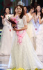 韓国・ソウル（Seoul）市内で4日、「2013ミス・コリア（Miss Korea）」の最終選考会が開かれ、大邱（Daegu）市のユ・イェビン（Yoo Ye-Pin）さん（22）が今年の韓国代表に選ばれた。写真は、今年の韓国代表に選ばれたユ・イェビンさん（2013年6月4日撮影）。(c)STARNEWS