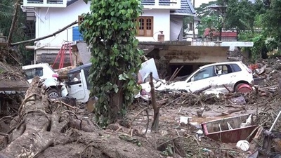 動画:インド土砂災害、死者160人に 荒天で救助活動難航