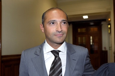 仏外相の息子を詐欺容疑で拘束、COP21立役者の顔に泥