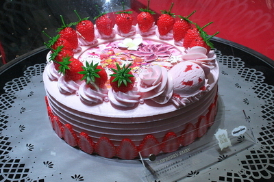 清川あさみ「美味採集」「美女採集」展同時開催、表参道ヒルズで6日まで