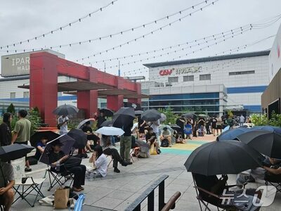 韓国でポケモンカード争奪戦、雨の中300人が行列…希少品は定価の4倍