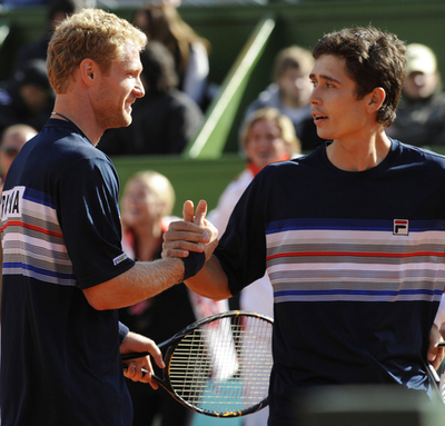 ロシア ダブルス制し初勝利