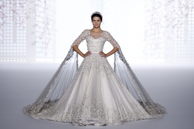 「ラルフ＆ルッソ」16年春夏パリ・オートクチュール