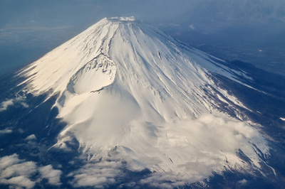 Japan to build anti-tourist fence at Mount Fuji viewpoint