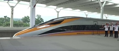 ジャカルタ・バンドン高速鉄道 試験運行に成功