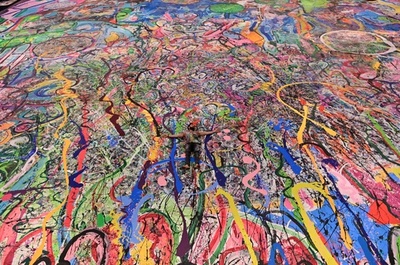 世界最大の絵でギネスに挑戦 英アーティストが慈善事業で制作