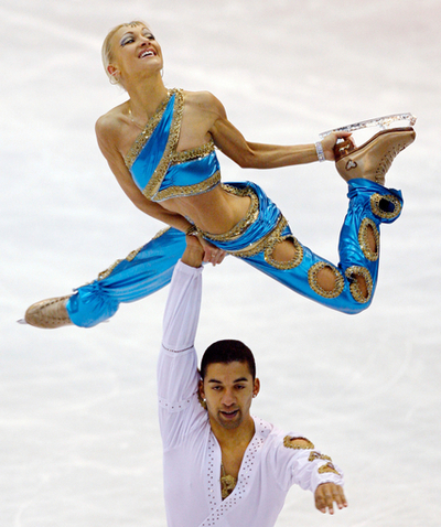 サフチェンコ／ショルコウィー組 NHK杯ペアSPで首位