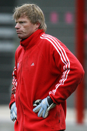 バイエルン チームメイトを批判したカーンに出場停止処分