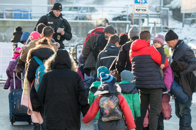 ドイツでの難民申請者、13万人が所在不明 政府