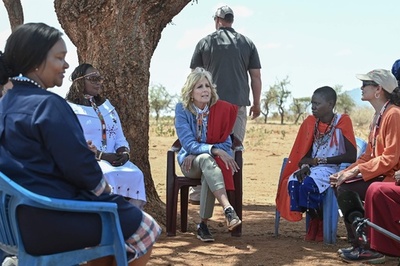 ジル・バイデン米大統領夫人、ケニア訪問