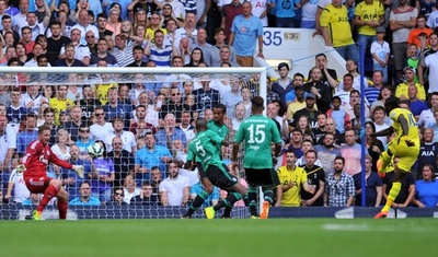 スパーズ、アデバヨールのゴールでシャルケに勝利