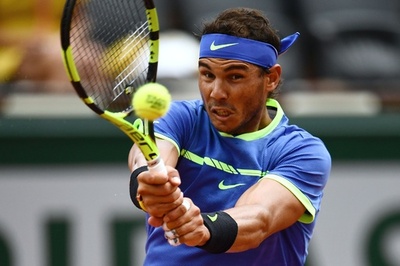 ナダルが圧勝で16強入り、ラオニッチも相手の途中棄権で4回戦へ 全仏オープン