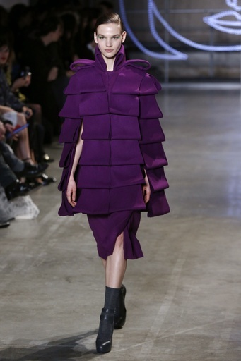 ＜14/15年秋冬パリコレクション＞ジャンシャルル・ドゥ・カステルバジャック