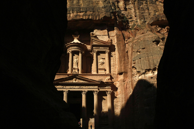 ヨルダンのペトラ遺跡、中でも人気の宝物殿