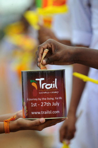 英国の19歳男性が死去、がん闘病中に5億円の寄付金集める