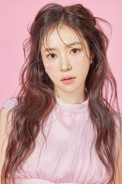 トロット歌手ホンジャ、新アルバムでカムバック