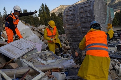 278時間ぶりに男性救出 トルコ地震