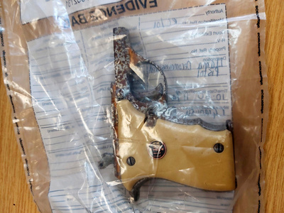 映画「007」の銃5丁が窃盗被害 英警察、目撃情報呼び掛け