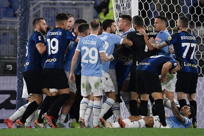 インテルがラツィオに敗れ今季初黒星、ミランは無敗守る