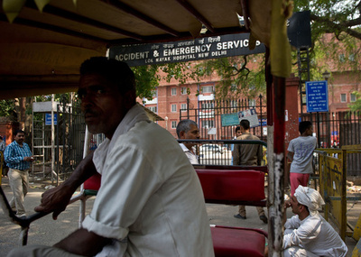 インド集団強姦事件、被告1人が重体 勾留中に暴行か