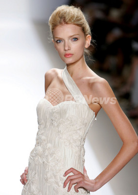 08年春夏コレクション モデル特集 リリー ドナルドソン 写真37枚 ファッション ニュースならmode Press Powered By Afpbb News 08年春夏コレクション モデル特集 リリー ドナルドソン 写真37枚 ファッション ニュースならmode Press Powered By Afpbb News