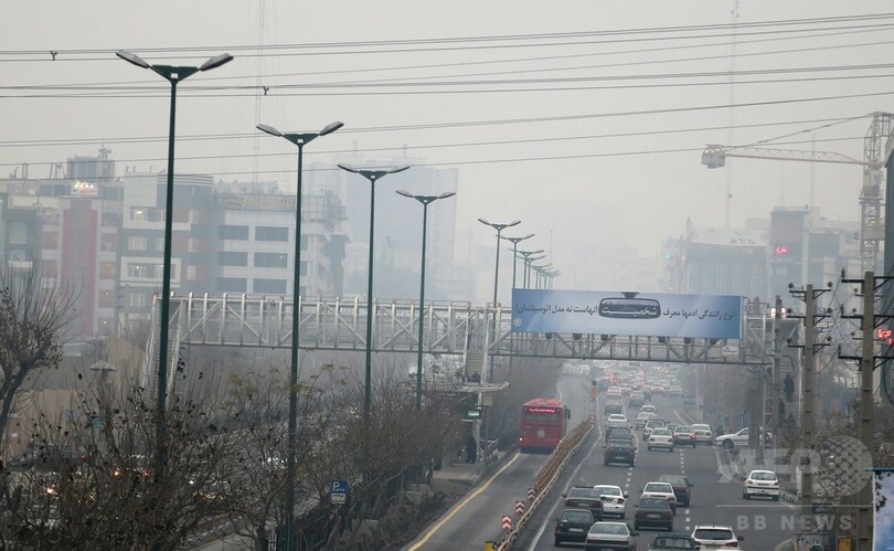 イラン首都、大気汚染で学校休校 交通規制も