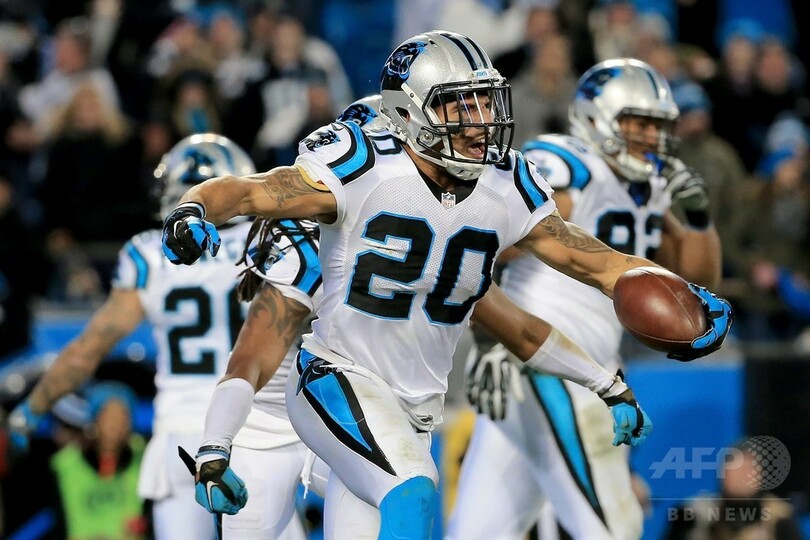 パンサーズが圧勝、スーパーボウルでブロンコスと対決へ