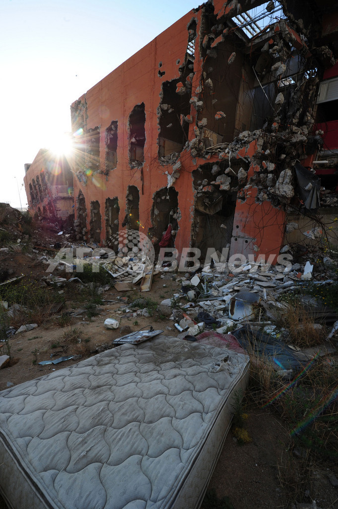 チリ大地震・津波から1年、被災地で追悼式典 進まぬ復興