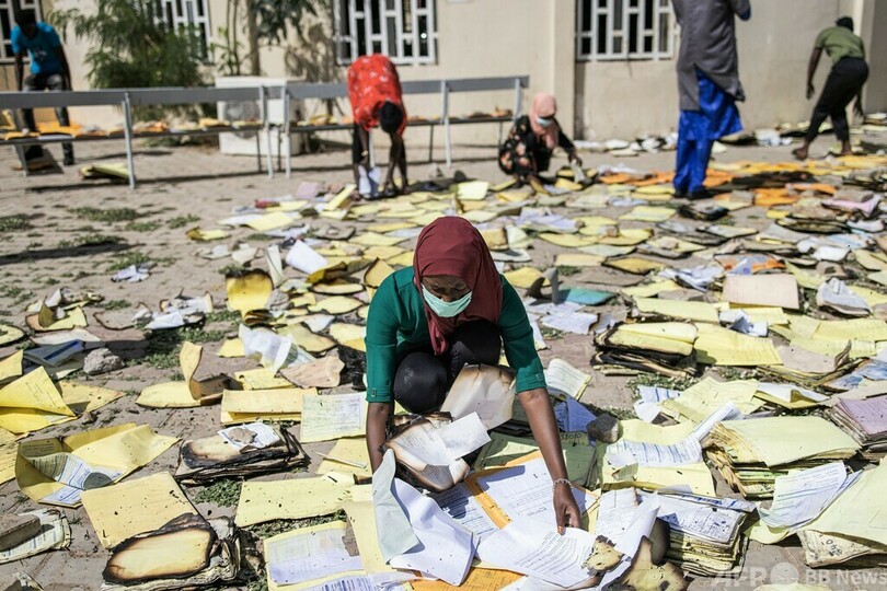 【今日の1枚】文書を守るはネコの務め？ セネガル