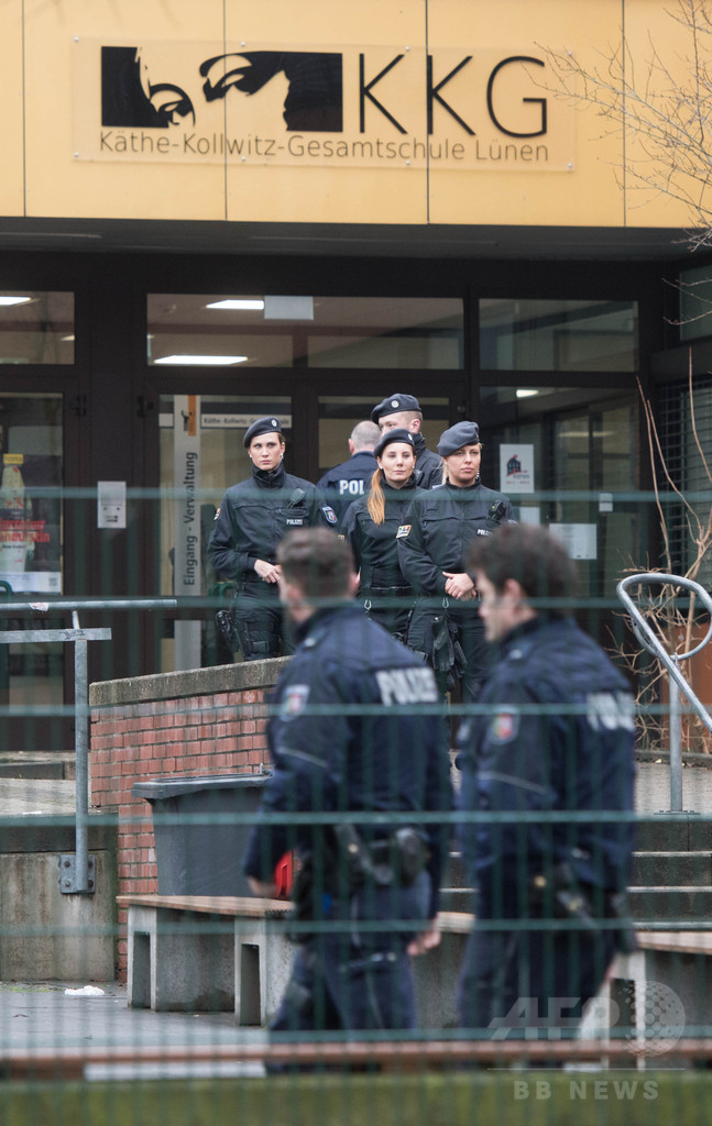 クラスメートを刺殺容疑 15歳少年を逮捕 ドイツ