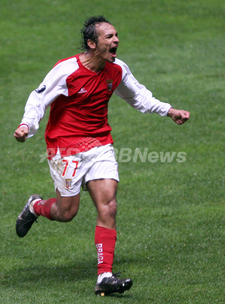 サッカー Uefa杯 Scブラガ ゼ カルロスの決勝ゴールでパルマに勝利 ポルトガル 写真11枚 国際ニュース Afpbb News