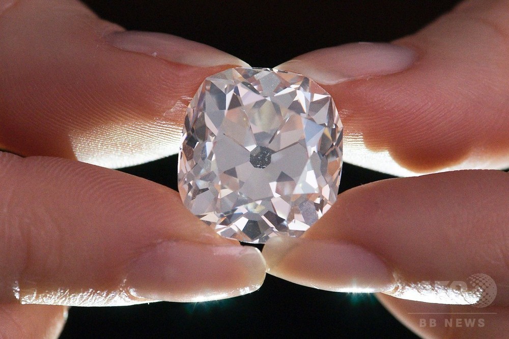 フリマで購入のダイヤが5000万円に？ 本物と鑑定、英で競売へ 写真2枚