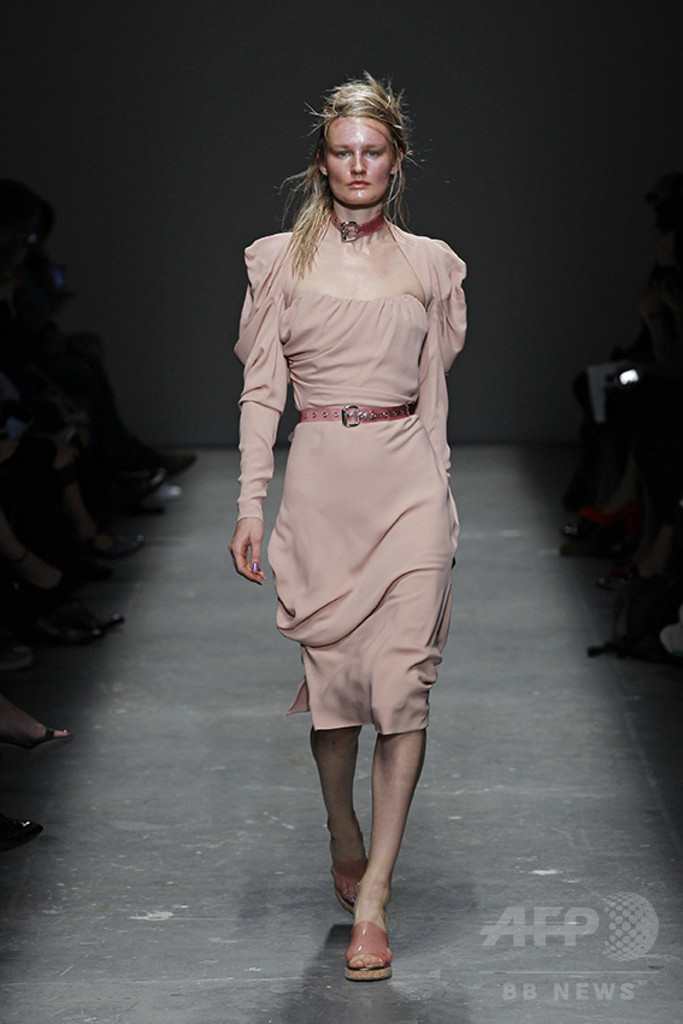 「ヴィヴィアン・ウエストウッド レッドレーベル」16年春夏