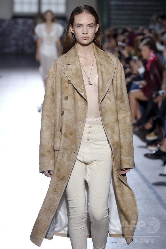 「ジョン・ガリアーノ」17年春夏