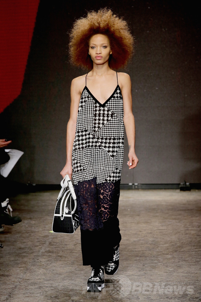 ＜14/15年秋冬NYコレクション＞DKNY