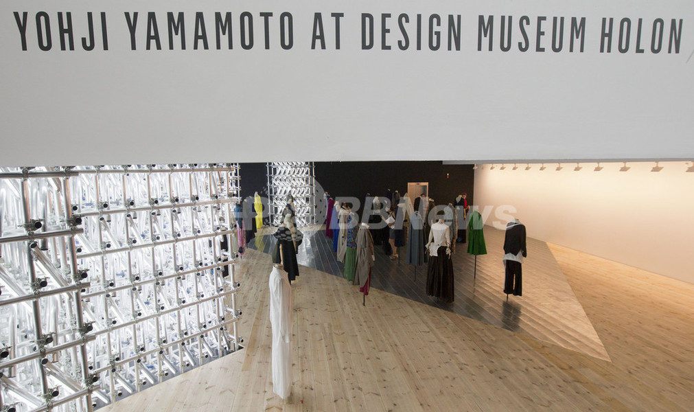 イスラエルで「ヨウジヤマモト」展、10月20日まで
