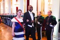 ノルウェー王宮での晩さん会へ向かうマッタ・ルイーセ王女（左）とデュレク・ベレット氏（2022年7月17日撮影）。(c)Lise Aserud / NTB / AFP