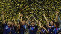 2011年のサッカー女子W杯ドイツ大会を制した日本代表（2011年7月17日撮影）。(c)Patrik STOLLARZ / AFP