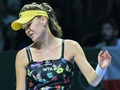 女子テニス、WTAツアー選手権（BNP Paribas WTA Championships - Singapore 2014）4日目。試合中、落胆した表情をみせるアニエスカ・ラドワンスカ（Agnieszka Radwanska、2014年10月23日撮影）。(c)AFP/ROSLAN RAHMAN
