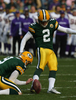 フィールドゴールを決めるパッカーズのキッカー、メイソン・クロスビー（%%Mason Crosby%%、右）。(c)AFP/Getty Images Jonathan Daniel