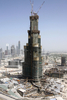 2006年10月29日、ドバイ（Dubai）で建設中の超高層ビル｢ブルジュ・ドバイ（Burj Dubai）｣。(c)AFP/RABIH MOGHRABI
