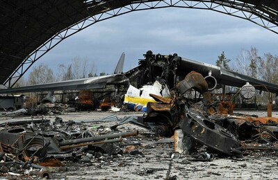 「夢」の残骸、キーウ攻防の激しさ物語る 世界最大の航空機も損壊