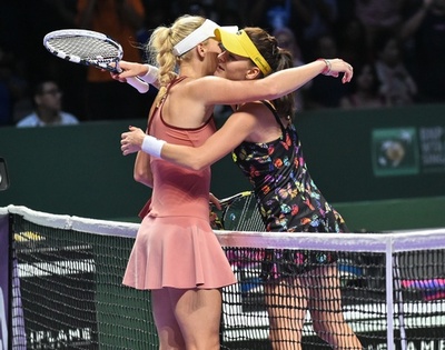 ボズニアツキがラドワンスカ破り2連勝、WTAツアー選手権