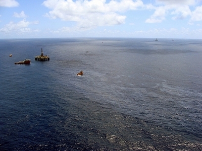 米シェブロンにブラジル沖油井の閉鎖命令