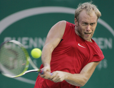 ＜男子テニス チェンナイオープン2007＞クーベック 第7シードのスリチャパンに勝利し準々決勝進出 - インド