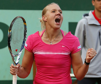 シャラポワ8強進出、前回覇者の李娜が敗退 全仏オープン