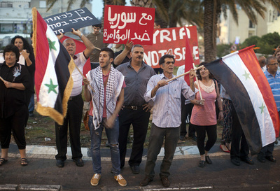 イスラエルのシリア空爆、少なくとも42人死亡　人権監視団