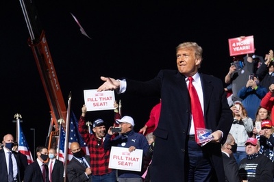 集団免疫は「危険な誤った考え」、専門家らが警鐘